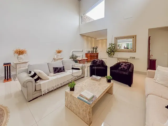 Casa com 608m² 4 quartos e 7 banheiros, para alugar, no bairro Vivendas do Arvoredo em Londrina
