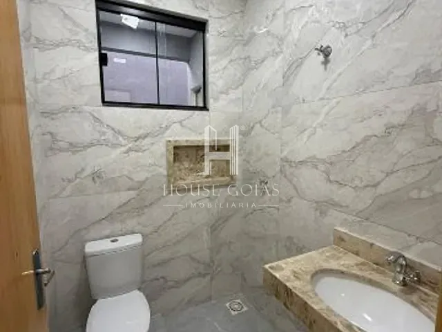 Casa com 180m² 3 quartos e 2 banheiros, à venda, no bairro Garavelo Residencial em Aparecida de Goiânia