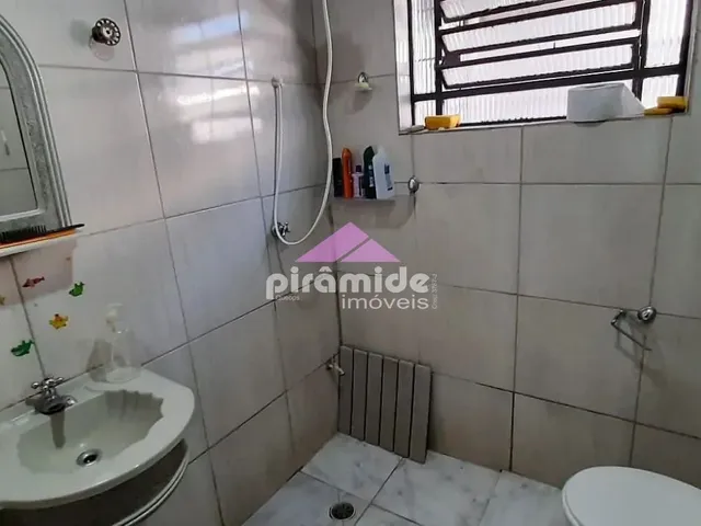 Casa com 250m² 2 quartos e 2 banheiros, à venda, no bairro Porto Novo em Caraguatatuba