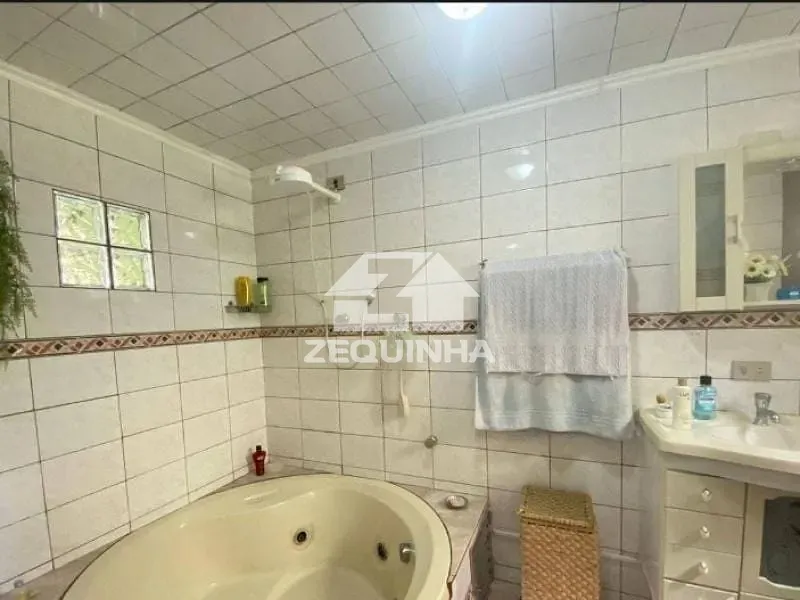 Casa, 3 quartos, 217 m² - Foto 10