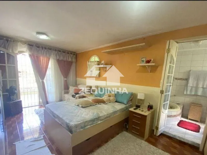 Casa, 3 quartos, 217 m² - Foto 13