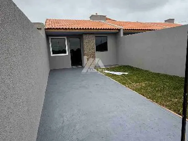 Casa 2 quartos e 1 banheiro, à venda, no bairro Cará-Cará em Ponta Grossa