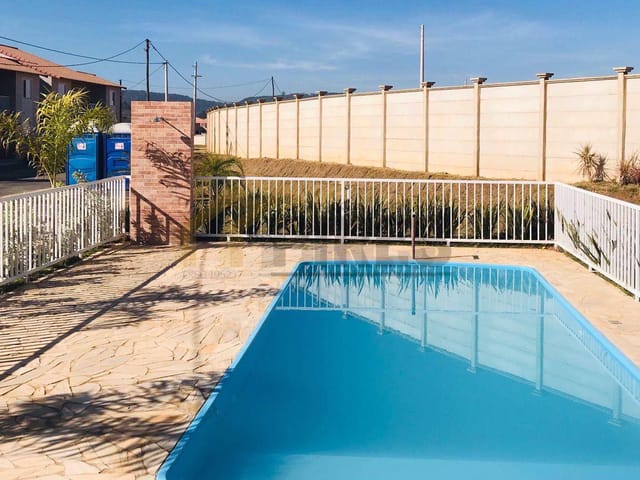 Casa 2 quartos e 1 banheiro, à venda, no bairro Residencial Cristal em Votorantim