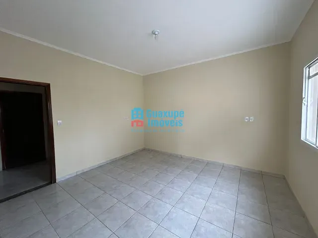 Casa 3 quartos e 2 banheiros, para alugar, no bairro Jardim Lepiane em Guaxupé