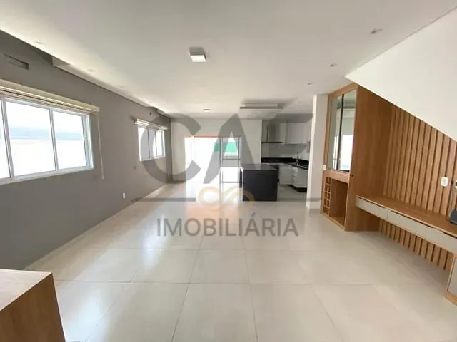 Casa 3 quartos e 5 banheiros, para alugar, no bairro Estância das Flores em Jaguariúna