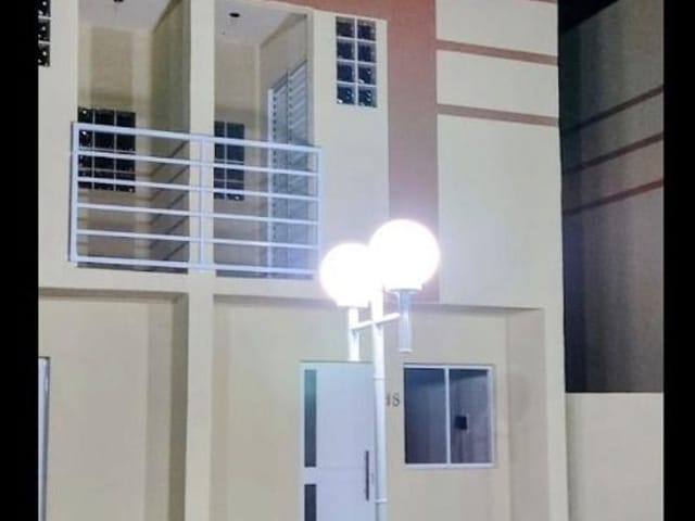 Casa com 148m² 2 quartos e 2 banheiros, à venda ou para alugar, no bairro Caiapia em Cotia