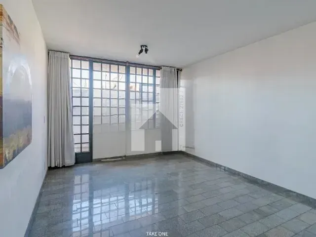 Casa com 307m² 3 quartos e 2 banheiros, à venda, no bairro Vila Municipal em Jundiaí