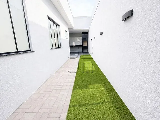 Casa com 150m² 3 quartos e 2 banheiros, à venda, no bairro Bandeirantes em Londrina