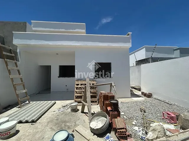 Casa com 160m² 3 quartos e 1 banheiro, à venda, no bairro Três Irmãs em Campina Grande
