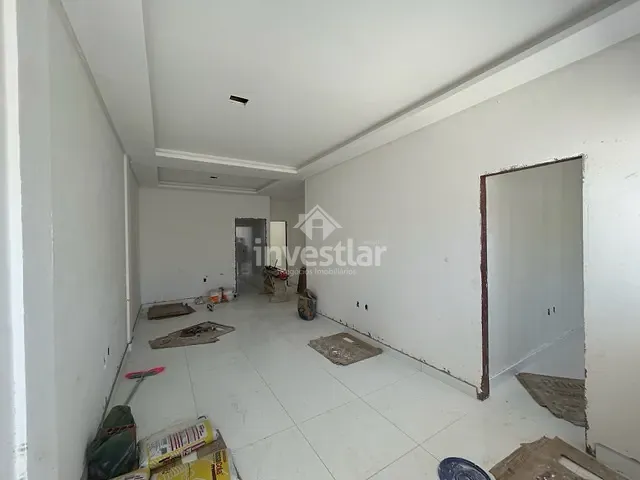 Casa com 160m² 3 quartos e 1 banheiro, à venda, no bairro Três Irmãs em Campina Grande