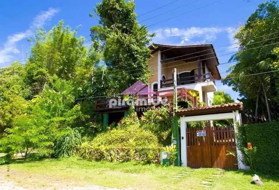 Casa, 4 quartos, 260 m² - Foto 1