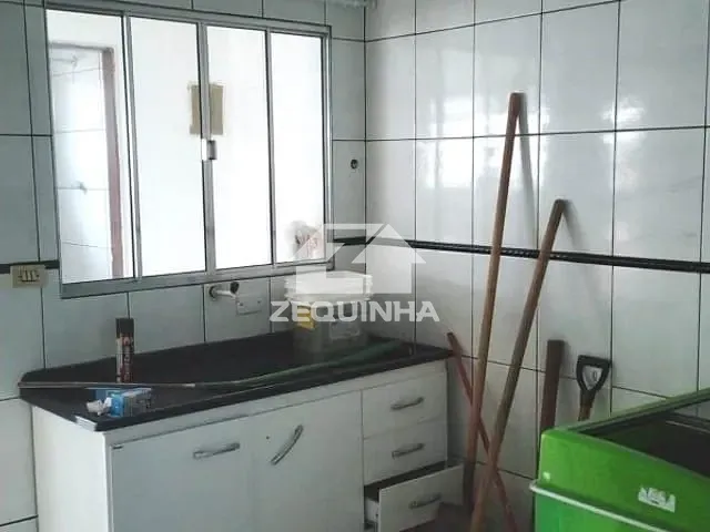 Casa com 250m² 2 quartos e 1 banheiro, à venda, no bairro Vl Yolanda em Osasco