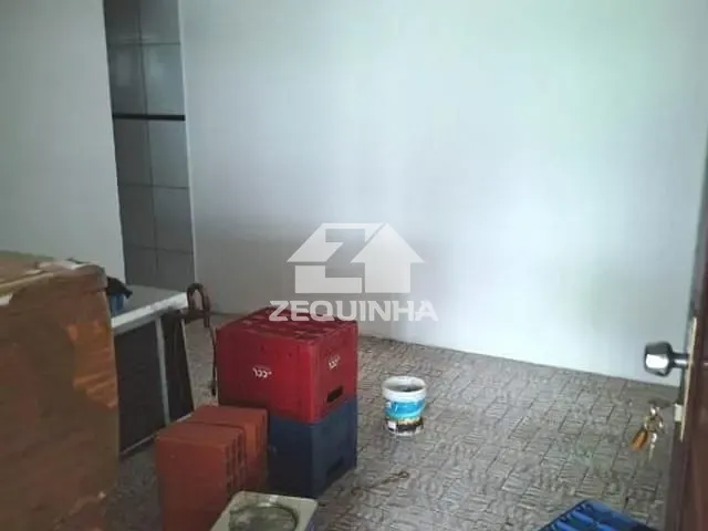 Casa com 250m² 2 quartos e 1 banheiro, à venda, no bairro Vl Yolanda em Osasco