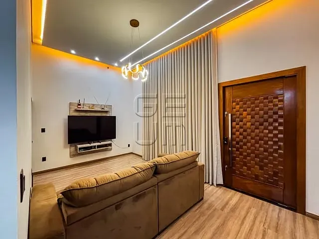 Casa com 250m² 3 quartos e 3 banheiros, à venda, no bairro Jardim do Leste em Londrina