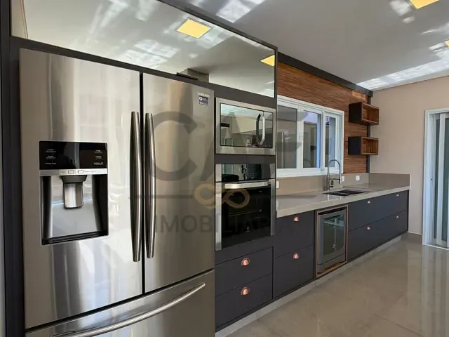 Casa 3 quartos e 5 banheiros, à venda ou para alugar, no bairro Residencial Campo Camanducaia em Jaguariúna