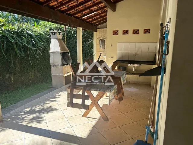 Casa com 423m² 3 quartos e 2 banheiros, à venda, no bairro Maranduba em Ubatuba
