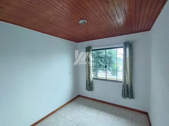 Casa com 177m² 3 quartos e 2 banheiros, à venda, no bairro Boqueirão em Guarapuava