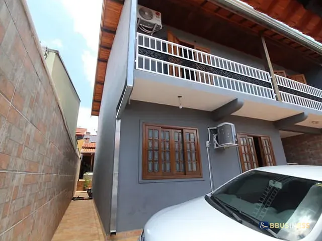 Casa 3 quartos e 2 banheiros, à venda, no bairro Jardim Regina em Indaiatuba