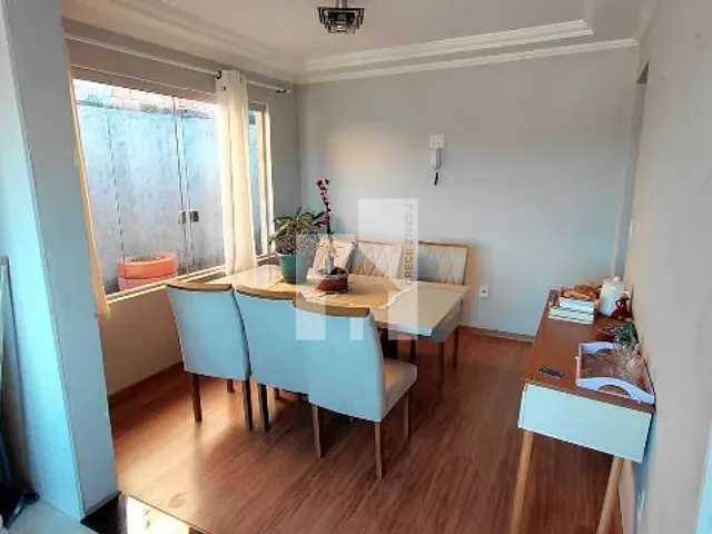 Casa com 300m² 2 quartos e 4 banheiros, à venda, no bairro Jardim Bertioga em Várzea Paulista