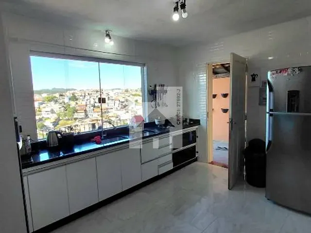Casa com 300m² 2 quartos e 4 banheiros, à venda, no bairro Jardim Bertioga em Várzea Paulista
