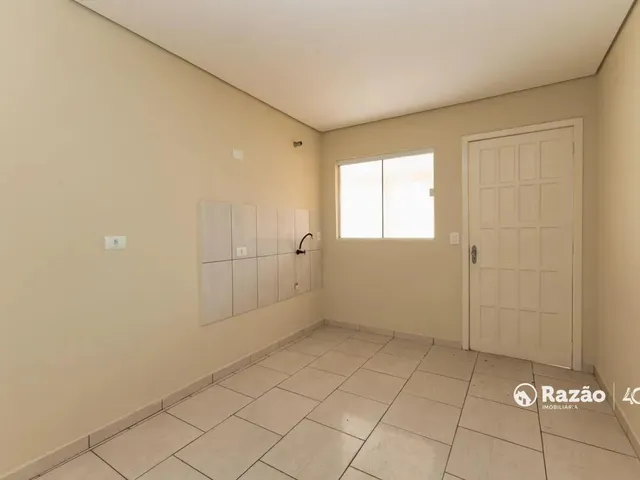 Casa 1 quarto e 1 banheiro, para alugar, no bairro Cajuru em Curitiba