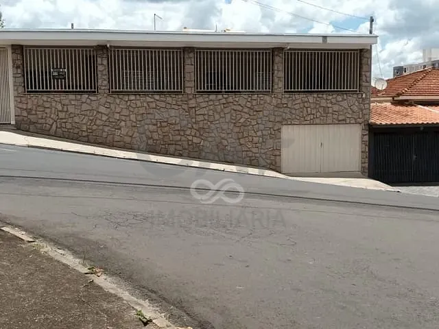 Casa 3 quartos e 3 banheiros, à venda, no bairro Jardim Itália em Amparo