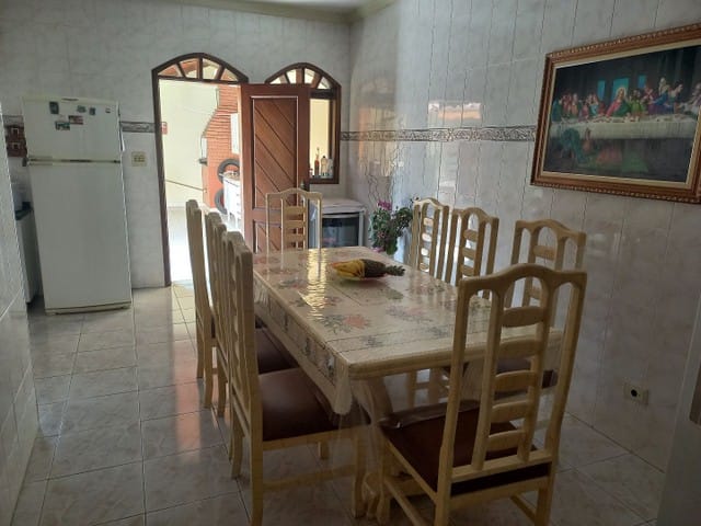 Casa com 240m² 4 quartos e 3 banheiros, à venda, no bairro Terra Nova em Taubaté