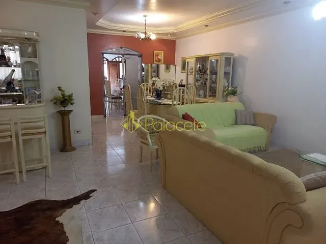 Casa com 240m² 4 quartos e 3 banheiros, à venda, no bairro Terra Nova em Taubaté
