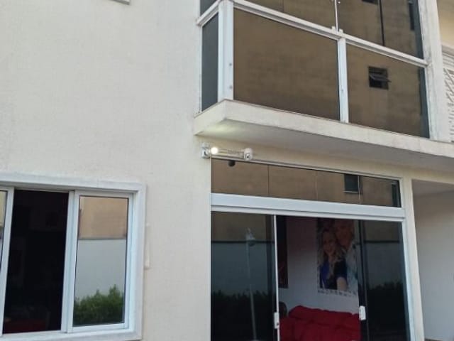 Casa com 88m² 2 quartos e 2 banheiros, à venda, no bairro Jardim Maria Rosa em Taboão da Serra