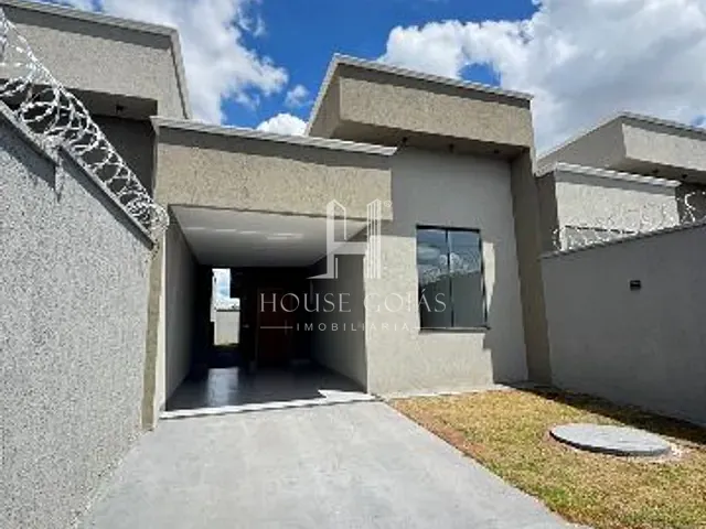 Casa com 200m² 3 quartos e 2 banheiros, à venda, no bairro Jardim Buriti Sereno em Aparecida de Goiânia