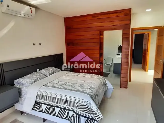 Casa com 250m² 4 quartos e 4 banheiros, à venda, no bairro Massaguaçu em Caraguatatuba
