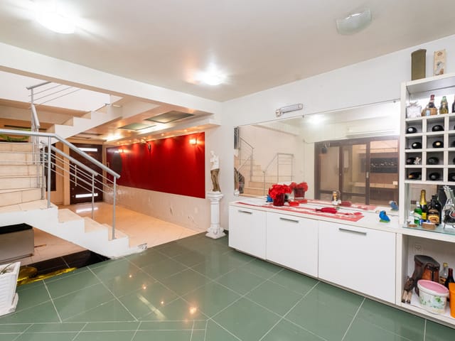 Casa 2 quartos e 3 banheiros, à venda, no bairro Centro em Pelotas