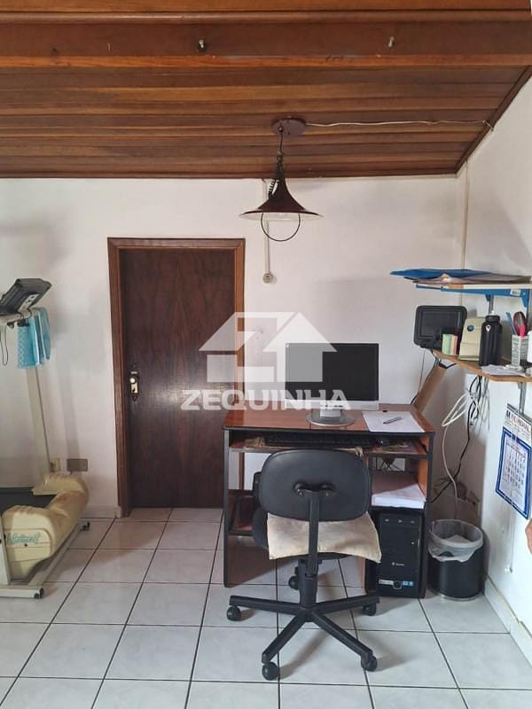 Casa, 3 quartos, 255 m² - Foto 8