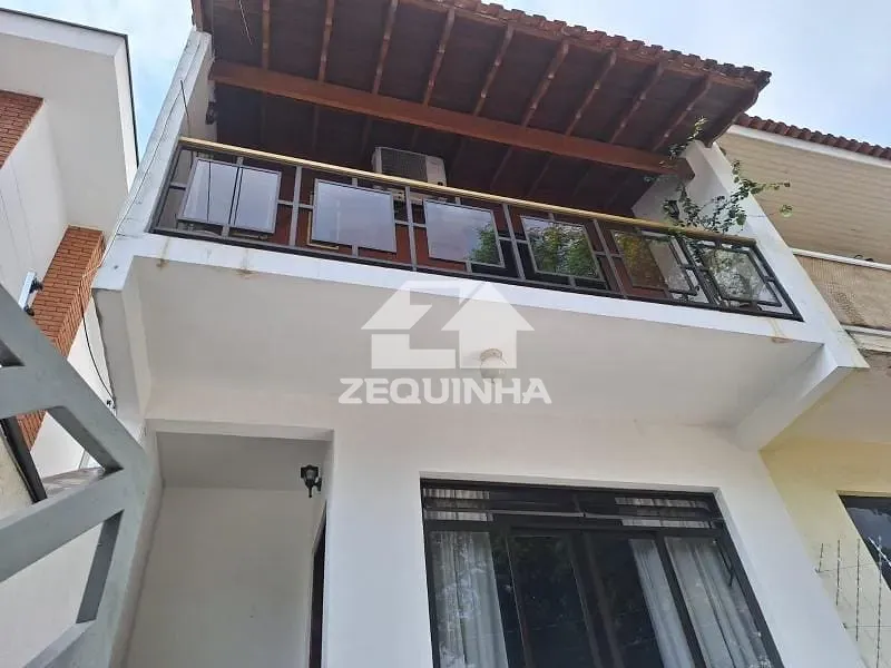 Casa, 3 quartos, 255 m² - Foto 1