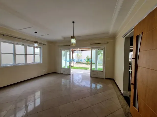 Casa com 360m² 4 quartos e 4 banheiros, à venda, no bairro Urbanova em São José dos Campos