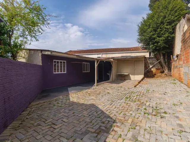 Casa 2 quartos e 1 banheiro, para alugar, no bairro Campo Comprido em Curitiba