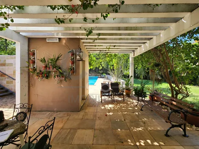 Casa com 5028m² 3 quartos e 5 banheiros, à venda, no bairro Duas Marias em Holambra