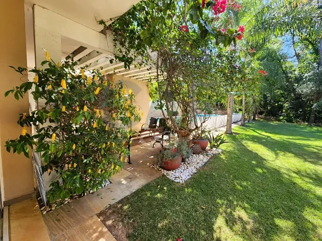 Casa com 5028m² 3 quartos e 5 banheiros, à venda, no bairro Duas Marias em Holambra