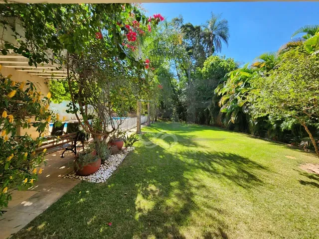 Casa com 5028m² 3 quartos e 5 banheiros, à venda, no bairro Duas Marias em Holambra