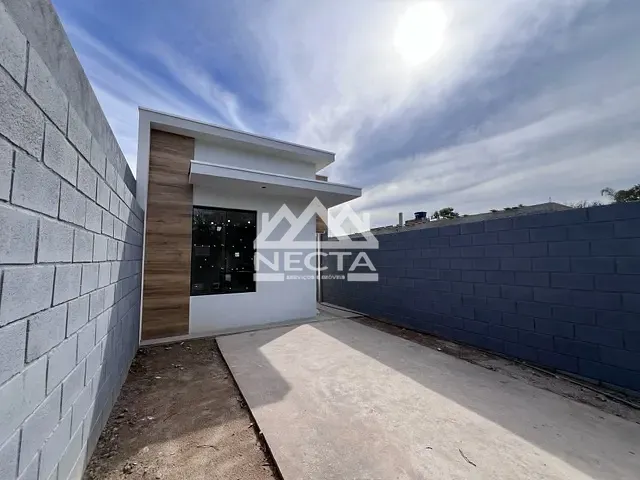 Casa com 137m² 2 quartos e 2 banheiros, à venda, no bairro Balneário Recanto do Sol em Caraguatatuba