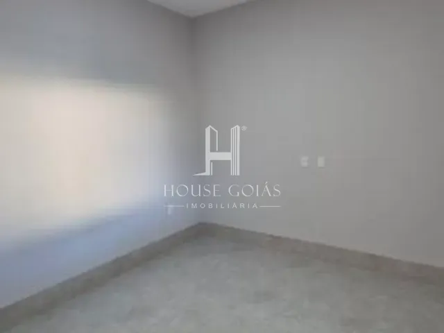 Casa 3 quartos e 2 banheiros, à venda, no bairro Vila Oliveira em Aparecida de Goiânia