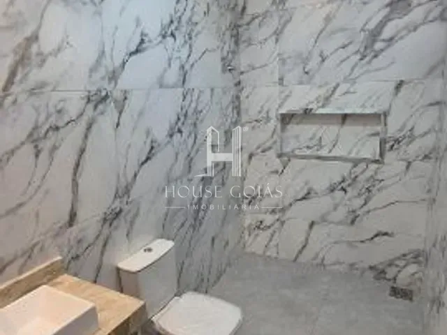 Casa 3 quartos e 2 banheiros, à venda, no bairro Vila Oliveira em Aparecida de Goiânia