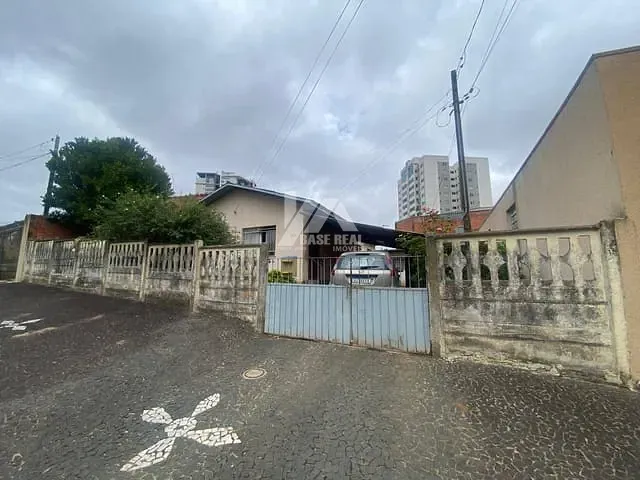 Casa 2 quartos e 1 banheiro, à venda, no bairro Orfãs em Ponta Grossa