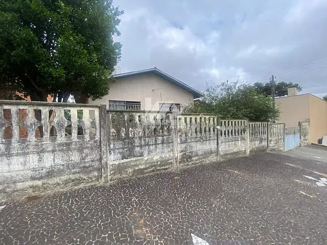 Casa 2 quartos e 1 banheiro, à venda, no bairro Orfãs em Ponta Grossa