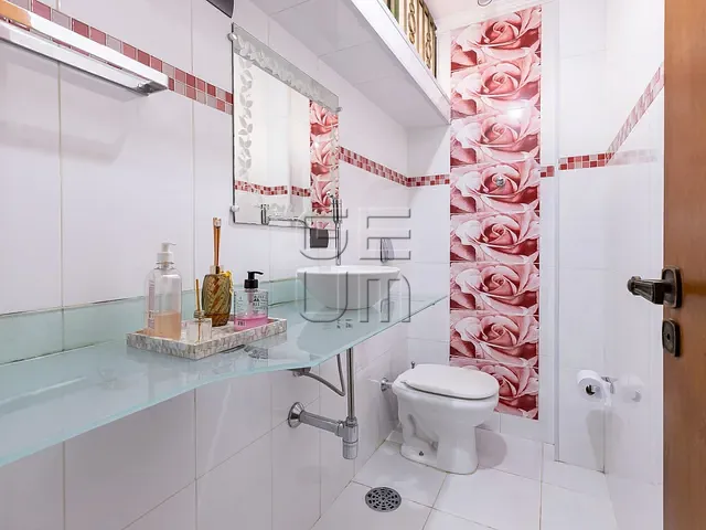 Casa com 400m² 5 quartos e 5 banheiros, à venda, no bairro Andrade em Londrina