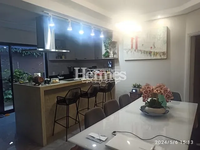 Casa com 257m² 3 quartos e 4 banheiros, à venda, no bairro Jardim dos Calegaris em Paulínia
