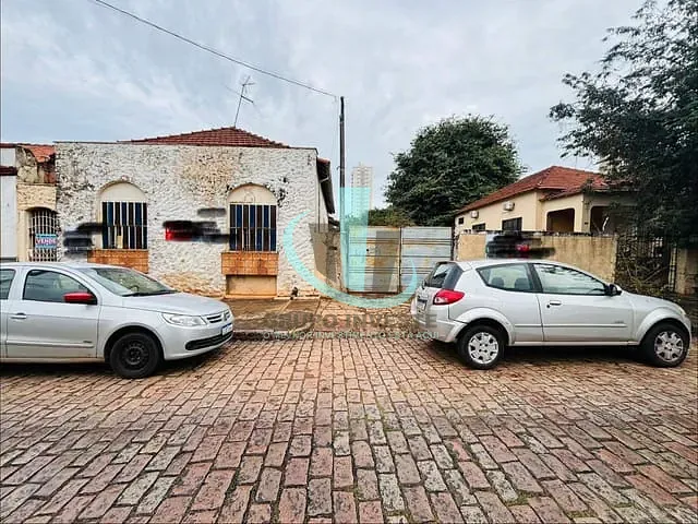 Casa com 756m² 2 quartos e 2 banheiros, à venda, no bairro Jardim Ártico em Araraquara