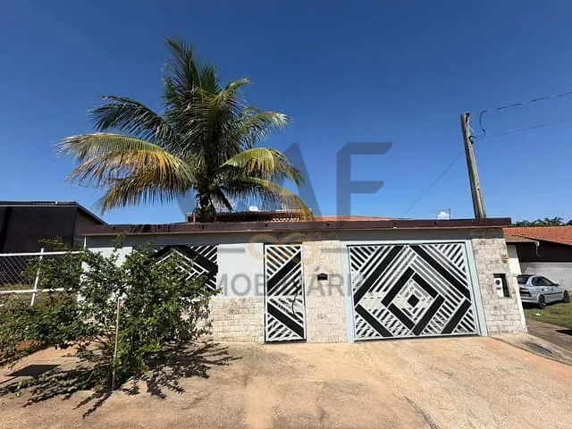 Casa com 275m² 3 quartos e 1 banheiro, à venda ou para alugar, no bairro Residencial dos Imigrantes em Holambra