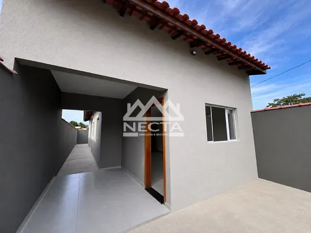 Casa com 180m² 2 quartos e 2 banheiros, à venda, no bairro Loteamento Rio Marinas em Caraguatatuba