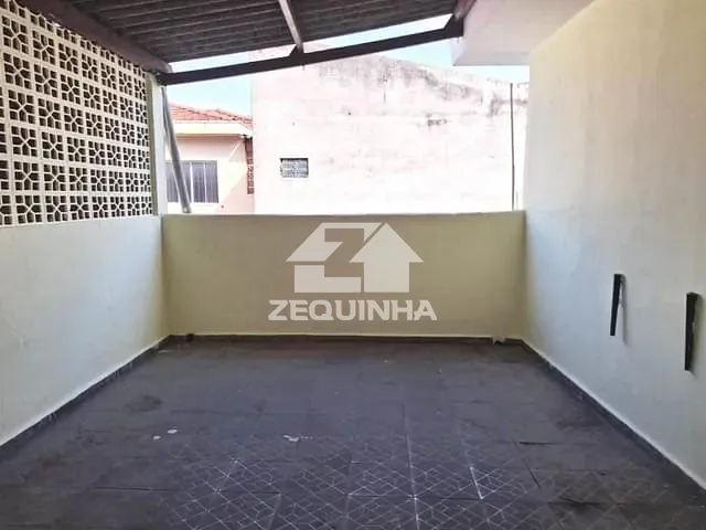 Casa com 250m² 4 quartos e 2 banheiros, à venda, no bairro Bela Vista em Osasco